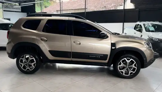 RENAULT-DUSTER-2021