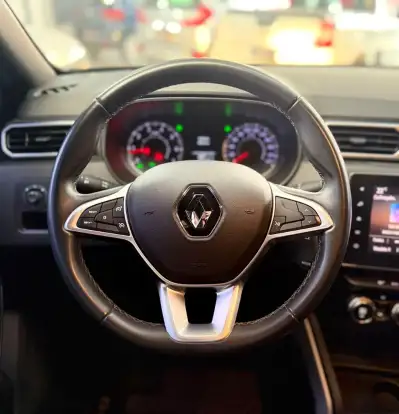 RENAULT-DUSTER-2021