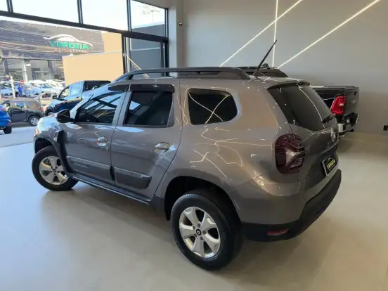 RENAULT-DUSTER-2024