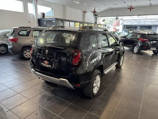 RENAULT-DUSTER-2015