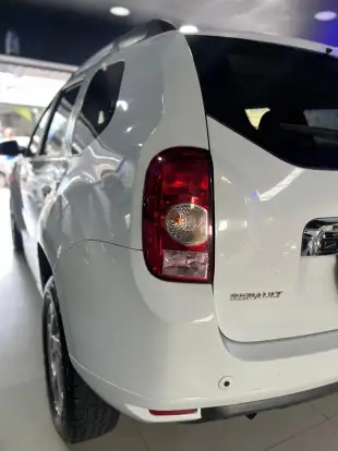RENAULT-DUSTER-2014