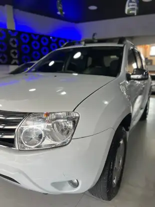 RENAULT-DUSTER-2014