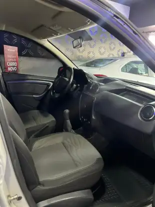 RENAULT-DUSTER-2014