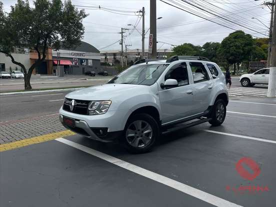 RENAULT-DUSTER-2019