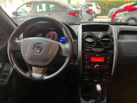 RENAULT-DUSTER-2017
