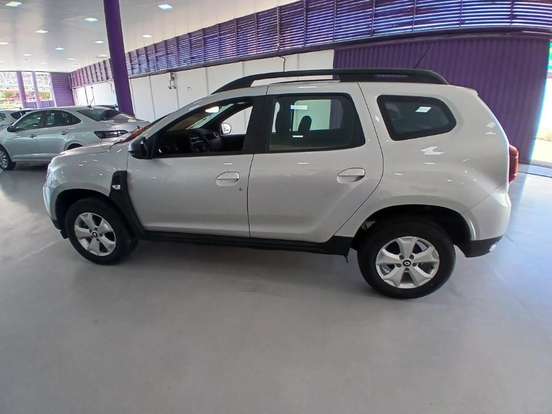 RENAULT-DUSTER-2025