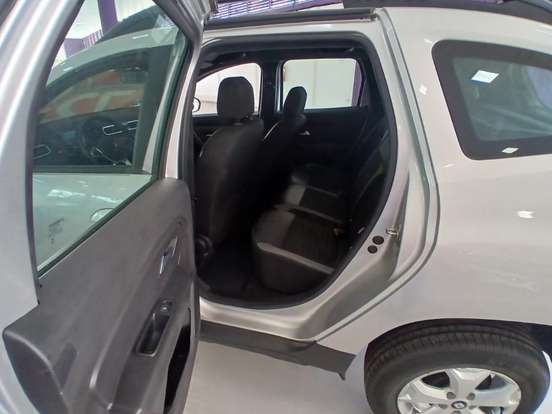 RENAULT-DUSTER-2025