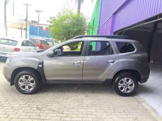 RENAULT-DUSTER-2025
