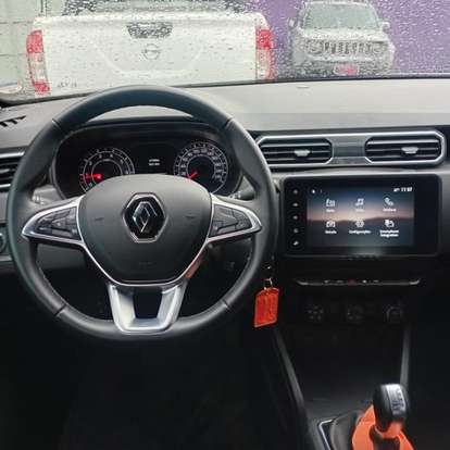 RENAULT-DUSTER-2025