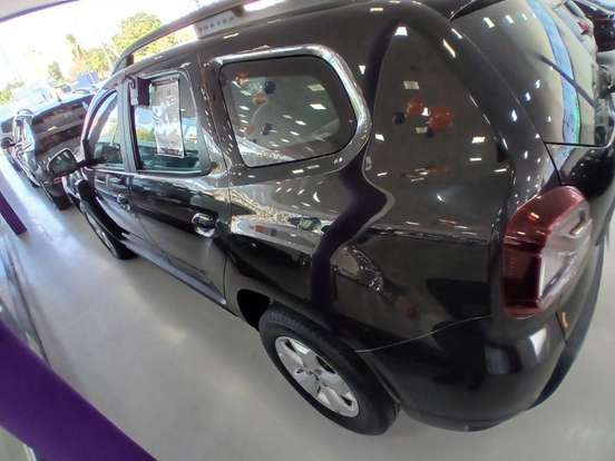 RENAULT-DUSTER-2025