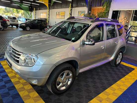 RENAULT-DUSTER-2012