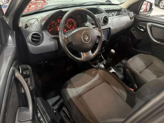 RENAULT-DUSTER-2013