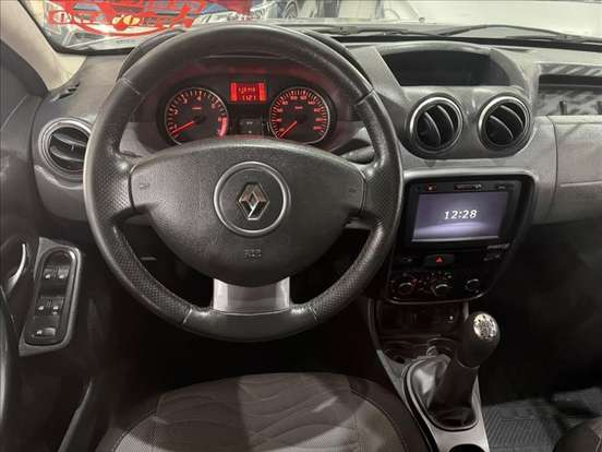 RENAULT-DUSTER-2013