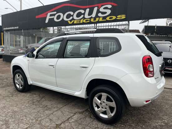 RENAULT-DUSTER-2013