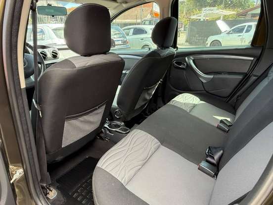 RENAULT-DUSTER-2013
