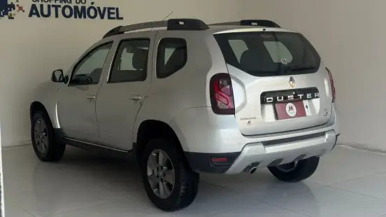 RENAULT-DUSTER-2018