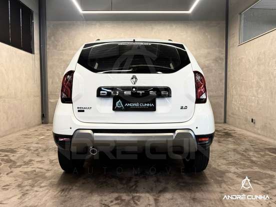RENAULT-DUSTER-2018