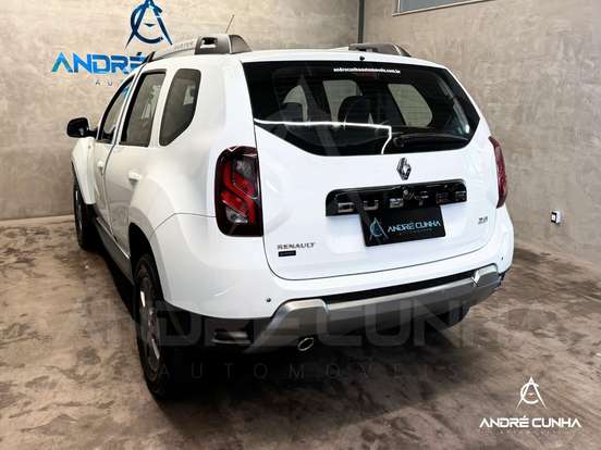 RENAULT-DUSTER-2018