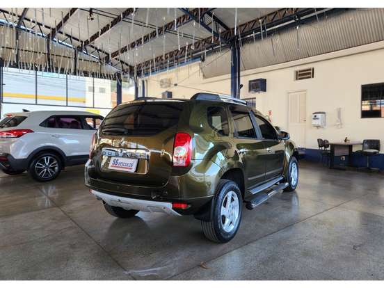 RENAULT-DUSTER-2014