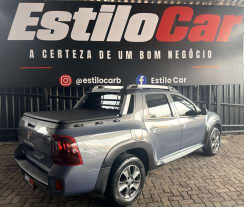 RENAULT-DUSTER OROCH-2016