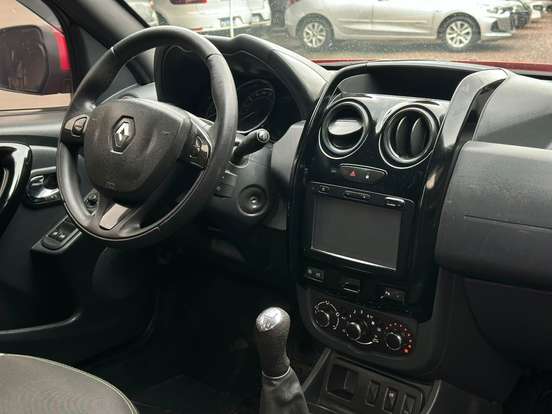 RENAULT-DUSTER OROCH-2018
