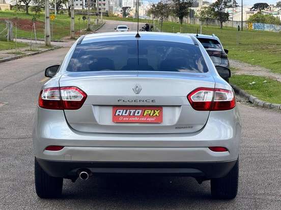 RENAULT-FLUENCE-2012
