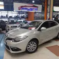 RENAULT FLUENCE 2.0 DYNAMIQUE PLUS 16V FLEX 4P AUTOMÁTICO RENAULT FLUENCE 2.0 DYNAMIQUE PLUS 16V FLEX 4P AUTOMÁTICO