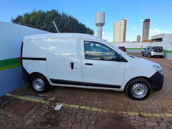 RENAULT-KANGOO-1.6 16V SCE FLEX ADVANCED MANUAL RENAULT-KANGOO-2024