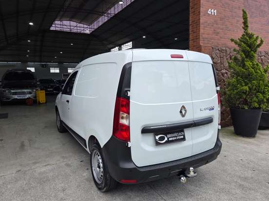 RENAULT-KANGOO-2025