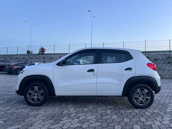 RENAULT-KWID-1.0 12V SCE FLEX ZEN MANUAL RENAULT-KWID-2023