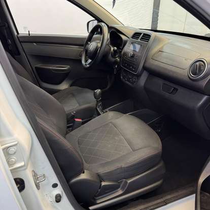 RENAULT-KWID-2018