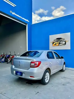 RENAULT-LOGAN-2024
