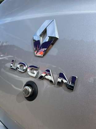 RENAULT-LOGAN-1.0 12V SCE FLEX ZEN MANUAL RENAULT-LOGAN-2024