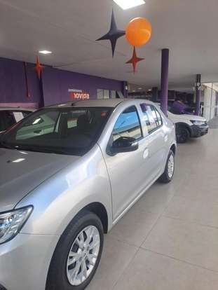 RENAULT-LOGAN-2024