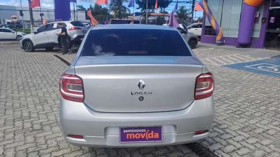 RENAULT-LOGAN-2024