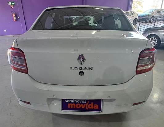 RENAULT-LOGAN-2024