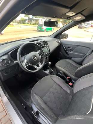 RENAULT-LOGAN-2024