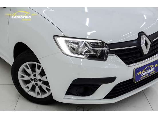 RENAULT-LOGAN-2024