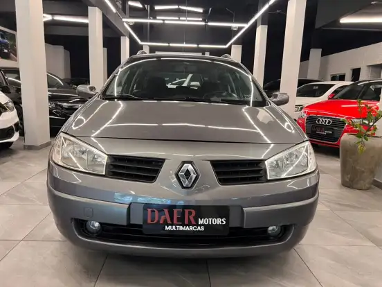 RENAULT-MEGANE-2007