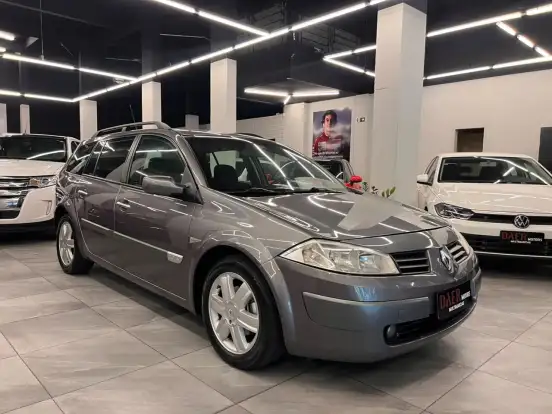 RENAULT-MEGANE-2007