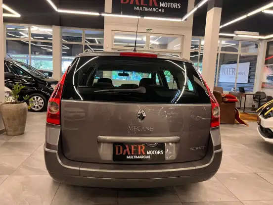 RENAULT-MEGANE-2007