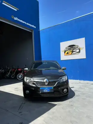 RENAULT-SANDERO-2020