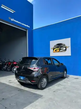 RENAULT-SANDERO-2020