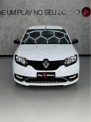 RENAULT-SANDERO-2022