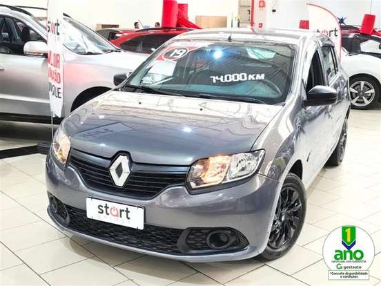 RENAULT-SANDERO-2018