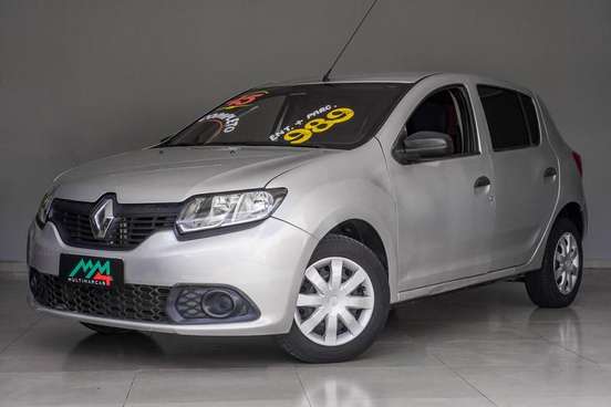 RENAULT-SANDERO-2014