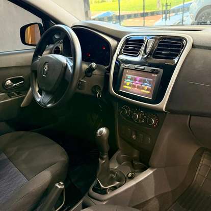 RENAULT-SANDERO-2016