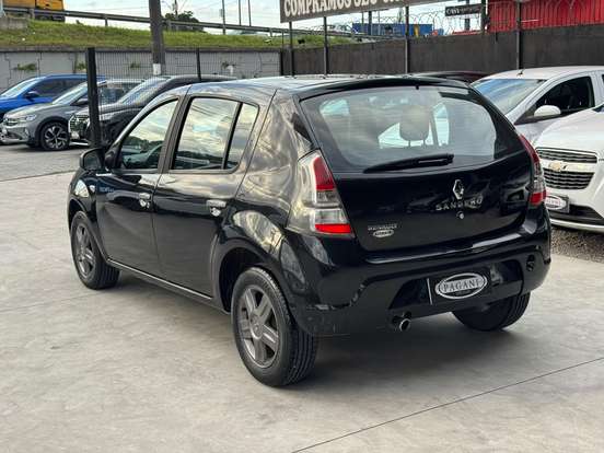 RENAULT-SANDERO-1.0 TECH RUN 16V FLEX 4P MANUAL RENAULT-SANDERO-2013