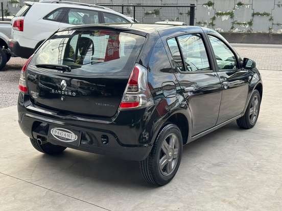 RENAULT-SANDERO-1.0 TECH RUN 16V FLEX 4P MANUAL RENAULT-SANDERO-2013