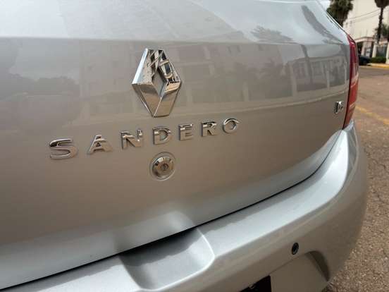 RENAULT-SANDERO-1.6 16V SCE FLEX EXPRESSION MANUAL RENAULT-SANDERO-2016